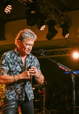 RvHAoUrzXXTXx6Or81HS